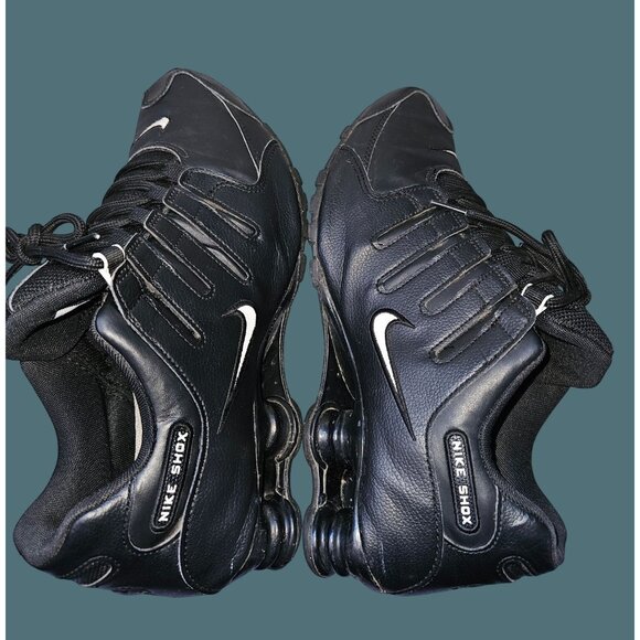 Nike Shox NZ (2018) Black Athletic Sneakers 501524-091 Men Size 10.5 main image 8